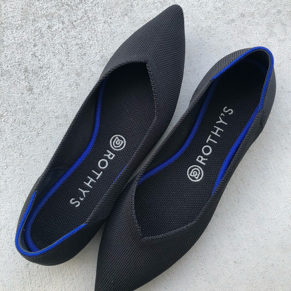 Rothys black points- size 8.5